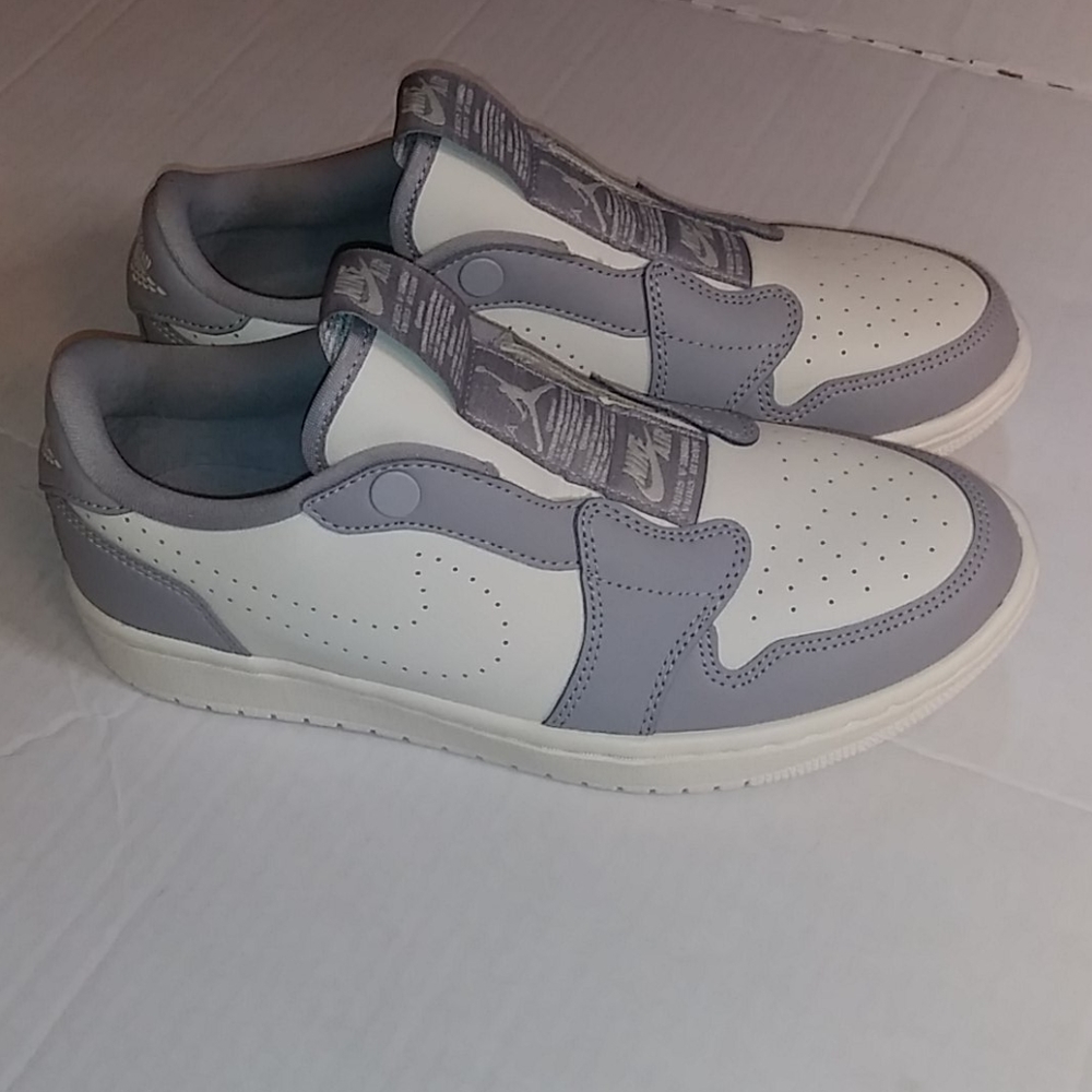 NEW women's air Jordan 1 slip on 7.5 sneaker grey